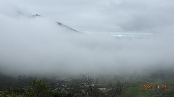 雲霧飄渺間的台北盆地&觀音山1926208