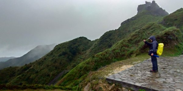 雨天獨有的浪漫步道：登茶壺山 賞海天一色544644