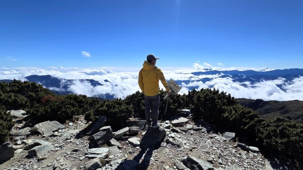 深秋綺麗山景和雲海的饗宴戒茂斯上嘉明湖山遊記2947344