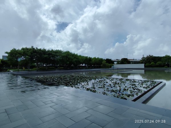 北投區漫遊：法鼓山農禪寺→磺港溪步道→北投垃圾焚化廠景觀台→舊雙溪河步道→五分港溪畔→屈原宮2846584