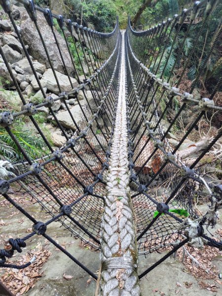 達娜伊谷-里美避難步道-巨石板步道-約富霓2788562