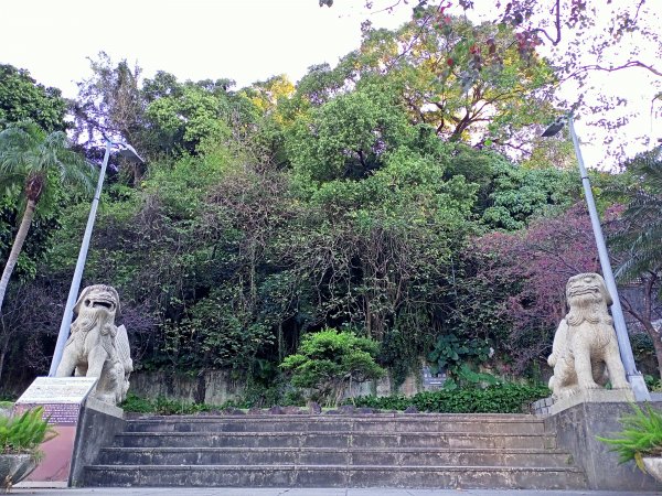 漫遊圓山八二三砲戰紀念公園→劍潭公園→天母→猴洞→半嶺→紗帽路→大港墘公園2045715