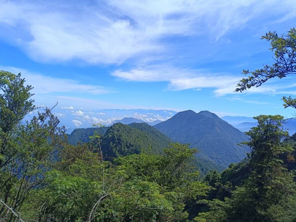 20230624南投信義人倫上西巒大山至巒安堂與牡丹園往返2194000