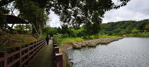 2025/10/24_明德水庫湖濱步道2925666