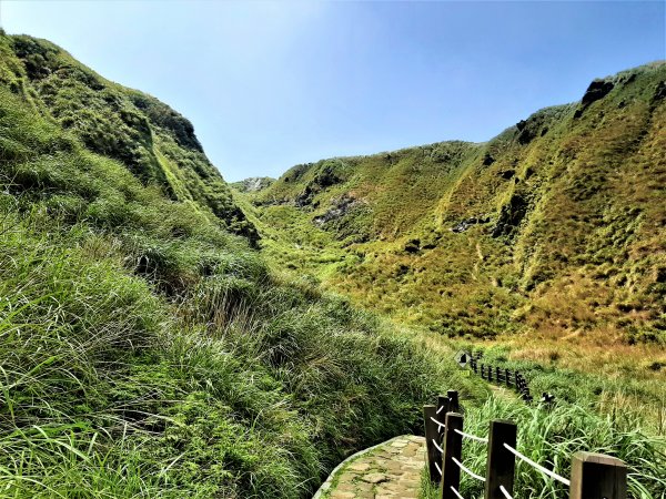 走遍陽明山：七星山系｜七星山 、夢幻湖2121097