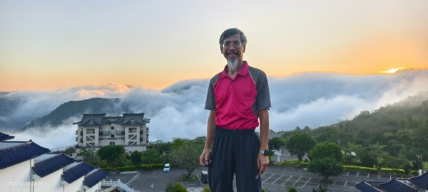 #翡翠水庫壩頂 #琉璃光 #雲海 #新店四十份 #日出 #雲瀑 #藍腹鷴 10/52904625