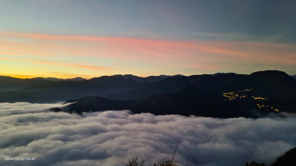 跟著雲海達人山友追雲趣 #翡翠水庫壩頂 #日出雲海 #火燒雲 12/22658633