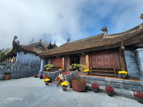 山旅也能輕鬆愜意闔家同歡~搭小火車、纜車登上越南最高峰(番西邦峰3143M)2883552