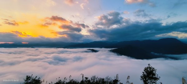 #新店四十份 #翡翠水庫壩頂 #雲海 #日出  #雲瀑 1/10 & 132979643