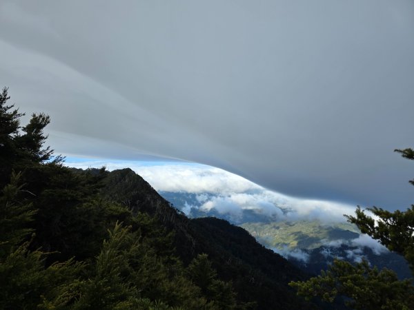 北大武山（喜多麗斷崖）雲海、雲霧、耶穌光之美2467679