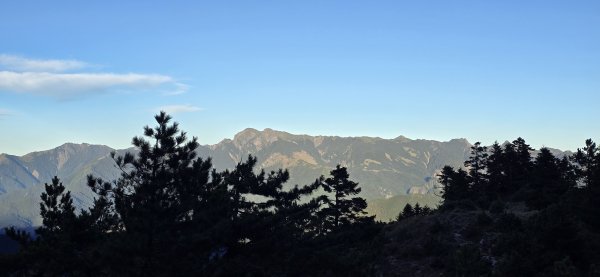 20251003-1006 南湖群峰四天6座百岳2919696