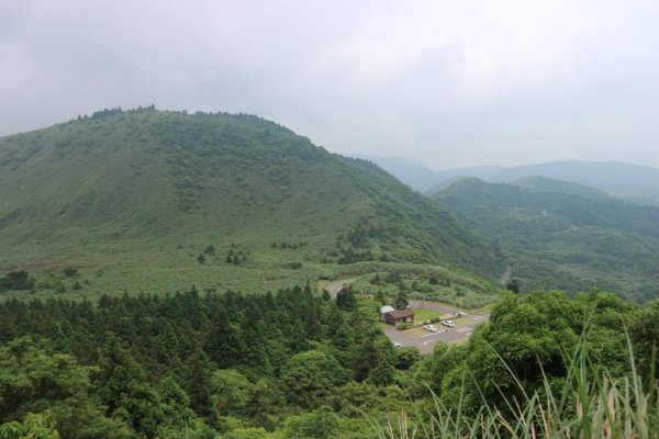 小百岳NO.1大屯山 。〔陽明山〕夢幻湖步道竹嵩山 擎天崗環形步道2151854