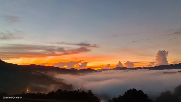 坪林趴趴走追雲趣 - 日出火燒雲雲海&觀音圈6/26 & 302535224