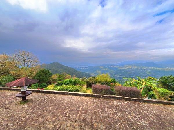 內湖大崙頭山，鯉魚山，甜水鴛鴦湖，龍船岩，開眼山，大崙頭森林步道（台北小溪頭環狀步道），碧溪步道1657539