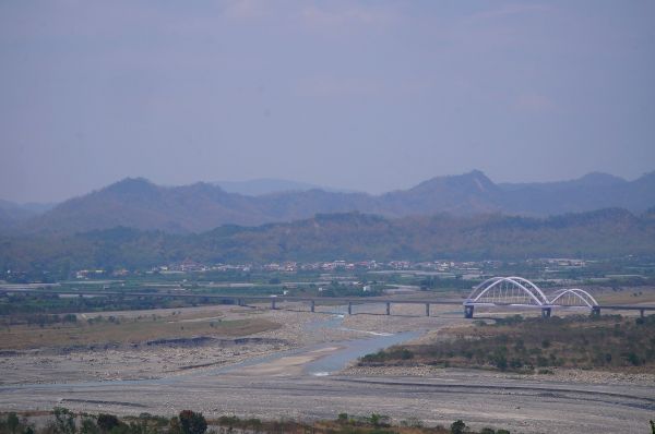 大津山(尾寮山前峰)112906