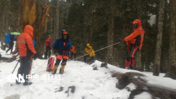【新聞】台中市消防赴雪山訓練 加強山域救援