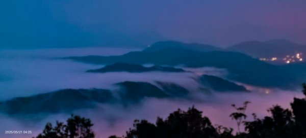 #二格山 #琉璃光 #雲海流瀑 #雲海 #手機拍攝 5/212793594