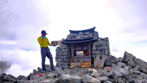 走在上帝翻落的調色盤上日本劍岳與立山連峰的山遊記2954050