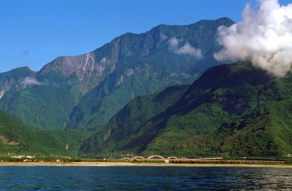 三角錐山登山步道