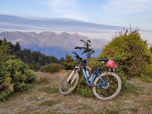 五一連假七彩湖單車行與六順山1376248