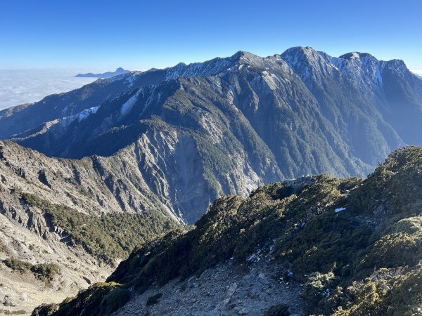 【駒盆西稜上馬博下嘆息灣D2】駒盆谷、積雪馬博拉斯山2443747