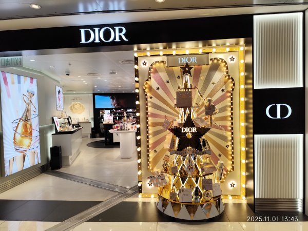 四川成都天府機場→香港國際機場→臺灣桃園國際機場2941774