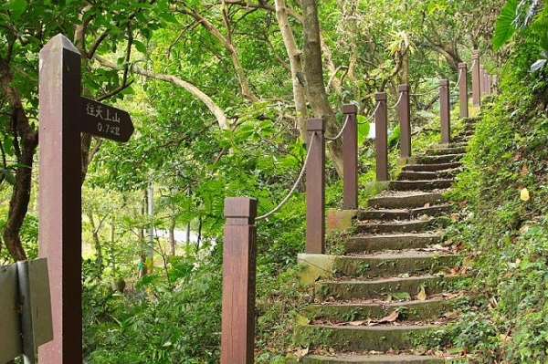 天上山步道