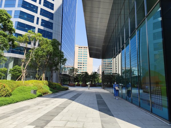 宏匯瑞光廣場、大港墘公園、基隆廟口夜市、基隆港高空煙火秀2796412