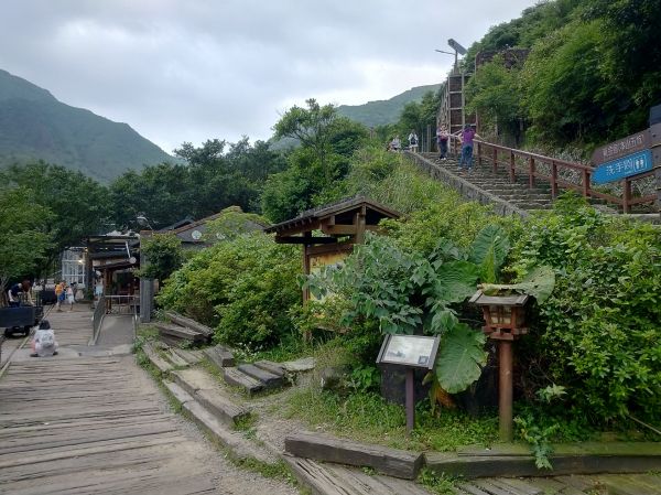 茶壺山步道, 燦光寮山,黃金神社 330586
