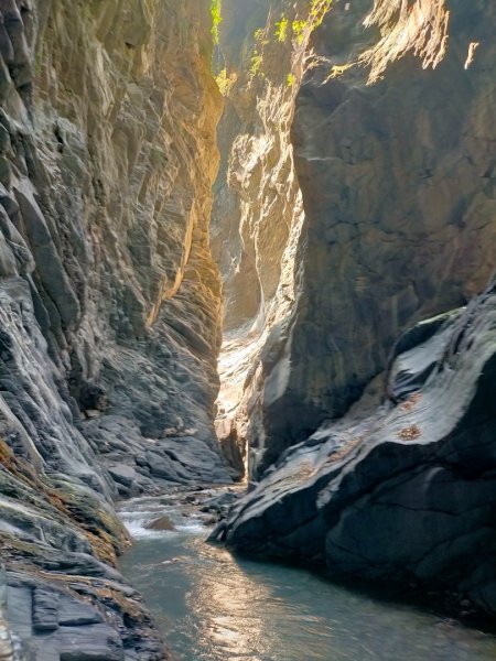 多納鬼斧神工峽谷步道(一線天)2730296