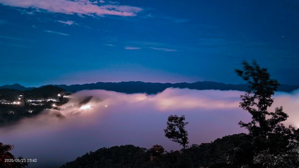 #二格山 #琉璃光 #雲瀑 #雲海流瀑 #日出 #手機拍攝 #VivoX100Pro 5/232794917