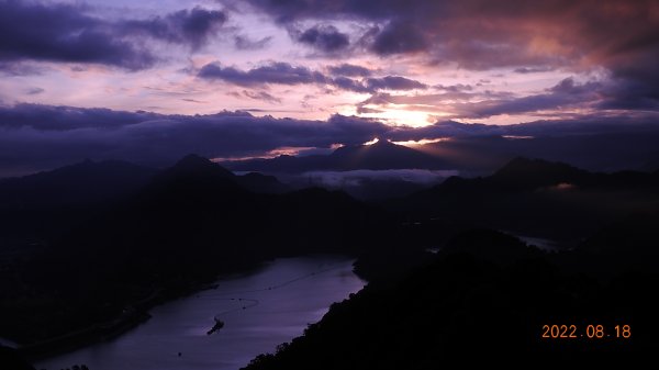 佛陀世界追日出/雲海功敗垂成(俯瞰石門水庫)1810478