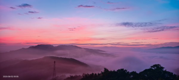 跟著雲海達人山友追雲趣 #獵狸尖 #琉璃光 #雲海 #雲海流瀑 #日出 8/22849442