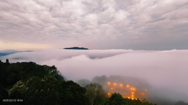 苗栗大湖 #薑麻園 #雲洞山莊 #琉璃光 #雲海 #雲瀑 2/222718337