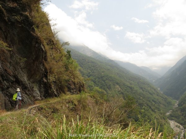 《南投》峽谷瀑布｜東埔八通關古道-雲龍瀑布201704162887741