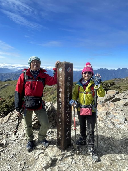 悠閒漫遊 合歡東峰1960510