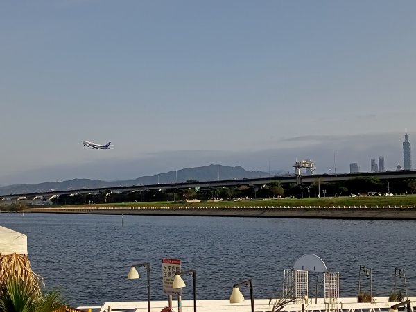 基隆河右岸、美堤河濱公園步道健走慢跑趣2092182