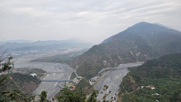 【與好友父子同行，步伐輕盈，心也安定!】16訪尾寮山⛰️周末人氣滿滿！魔王的氣場果然不同凡響💪2991237