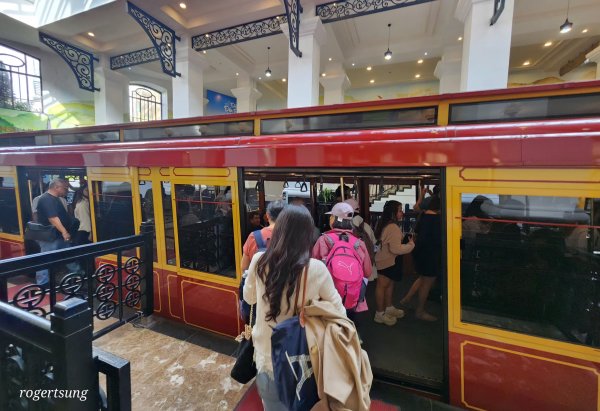 山旅也能輕鬆愜意闔家同歡~搭小火車、纜車登上越南最高峰(番西邦峰3143M)2883544