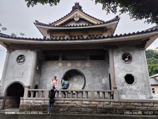 走訪新北市中和區及土城區的名勝古蹟：圓通禪寺、牛埔頭山、新加坡山2518399