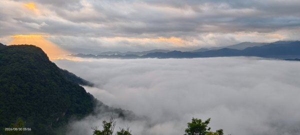 #翡翠水庫壩頂 #日出 #雲海 #斜射光 8/303113251