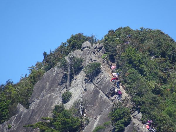 中級山尋幽~台中和平區鳶嘴稍來山驚險步道157397