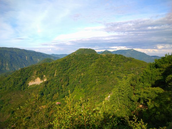 雲嶺之丘-石壁遊龍湖步道(石壁仙谷)1186395