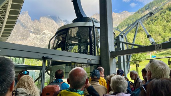 TMB/Courmayeur to La Ville des Glaciers3094363