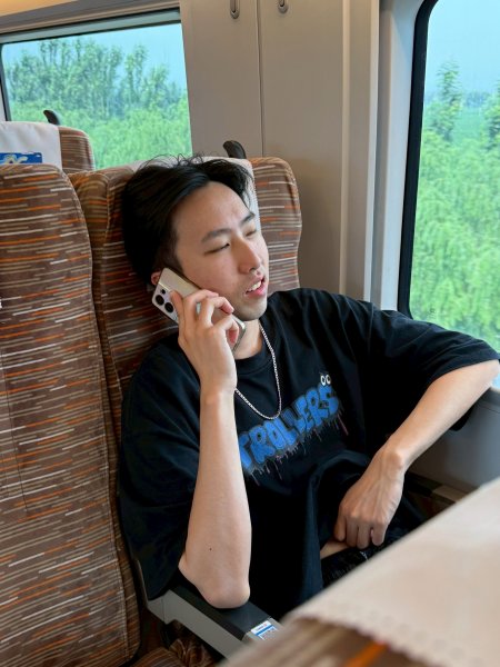 高鐵山西大同南站至北京清河站、北京胡同2842125