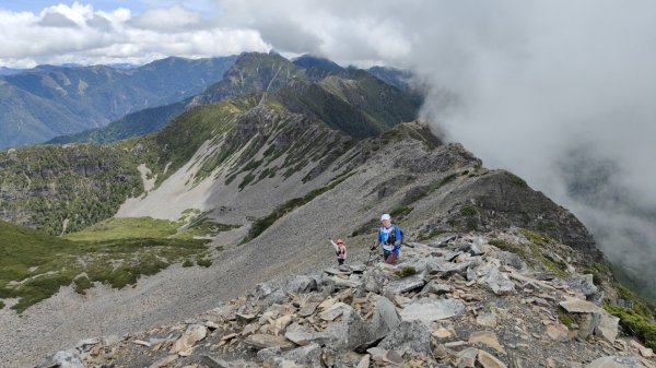 雪山主東北甘木林山下翠池2025年6月22日2823869