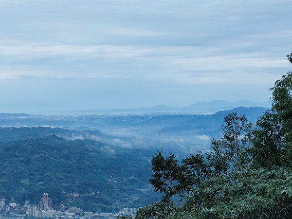 新竹百萬夜景大崎崠頂峰涼亭1596699