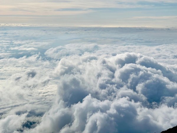 富士山的綺麗雲海2685357