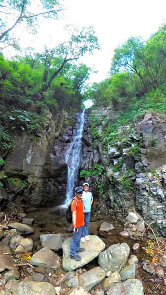 享受台北近郊陽明山小秘境楓林瀑布的清新芬多精2996543