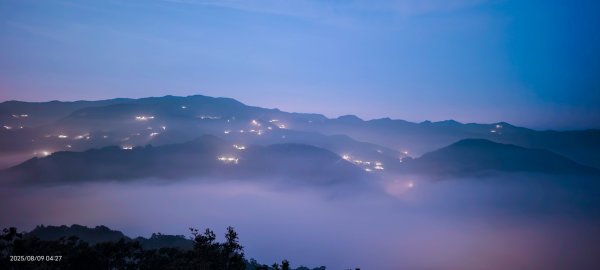 北宜郊山之濫觴 #琉璃光雲海 #月圓雲海 #日出雲海 #火燒雲 8/92854925